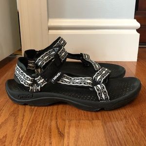 Black and White Women’s Tevas